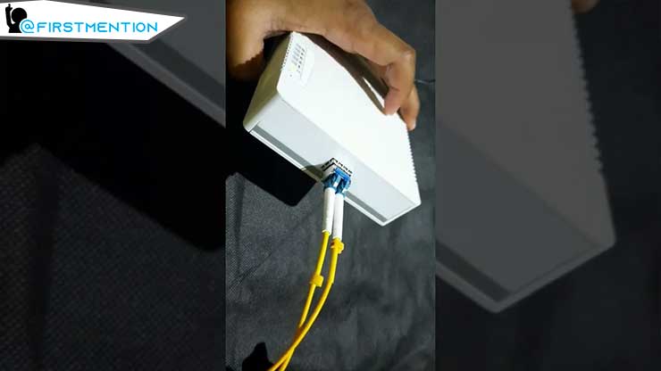  Melepaskan Kabel Patch Cord wifi indihome
